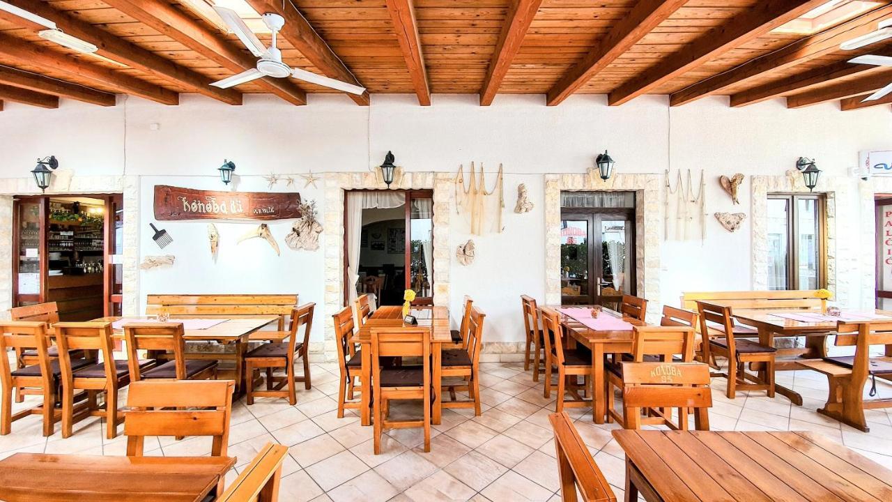 Villa Palcic Novalja Eksteriør billede